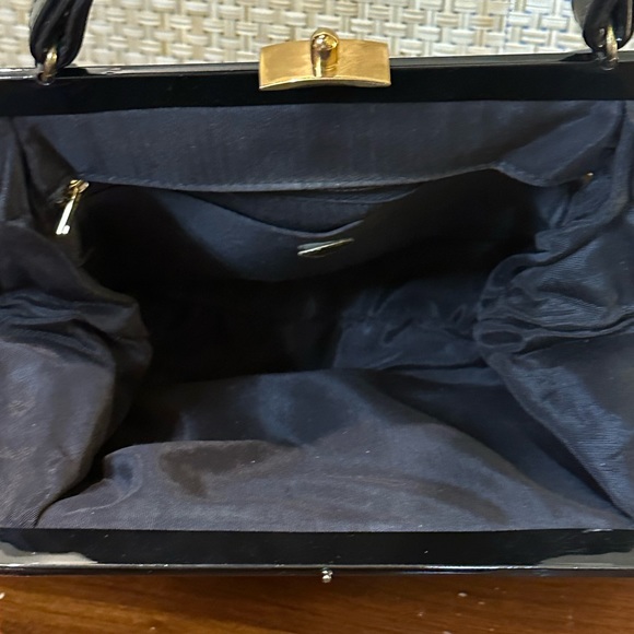 🌟HP🌟VTG 1960s Black Patent Top Handle Bag by Kadin USA - Picture 7 of 16